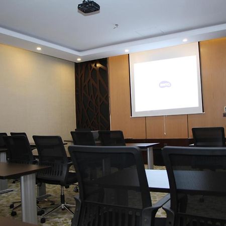 อัล มูฮัยดบ์ เรสซิเดนซ์ อัล จูบัยล์ Hotel Jubail ภายนอก รูปภาพ