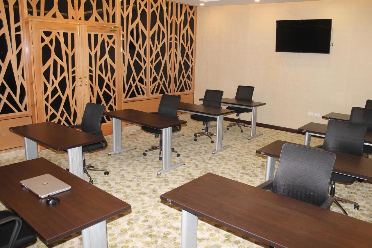 อัล มูฮัยดบ์ เรสซิเดนซ์ อัล จูบัยล์ Hotel Jubail ภายนอก รูปภาพ