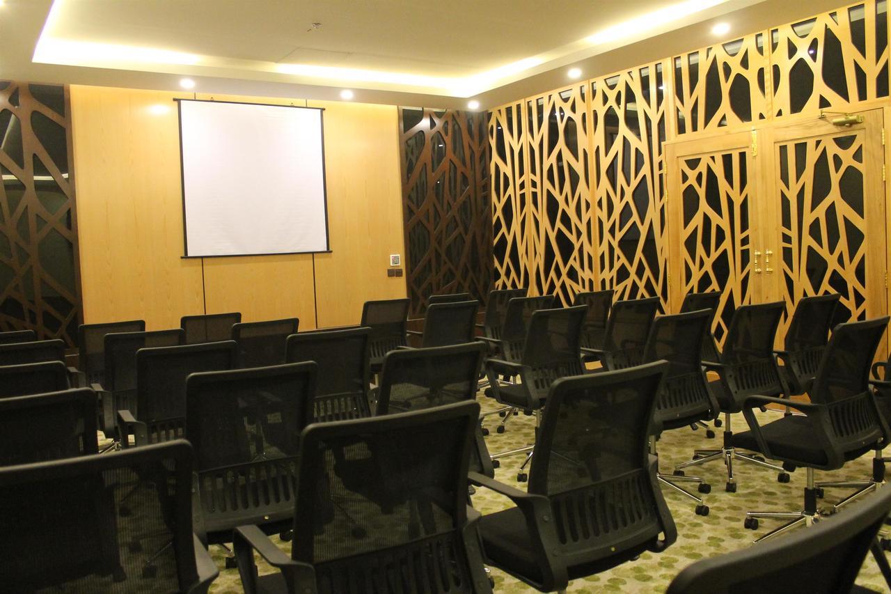 อัล มูฮัยดบ์ เรสซิเดนซ์ อัล จูบัยล์ Hotel Jubail ภายนอก รูปภาพ