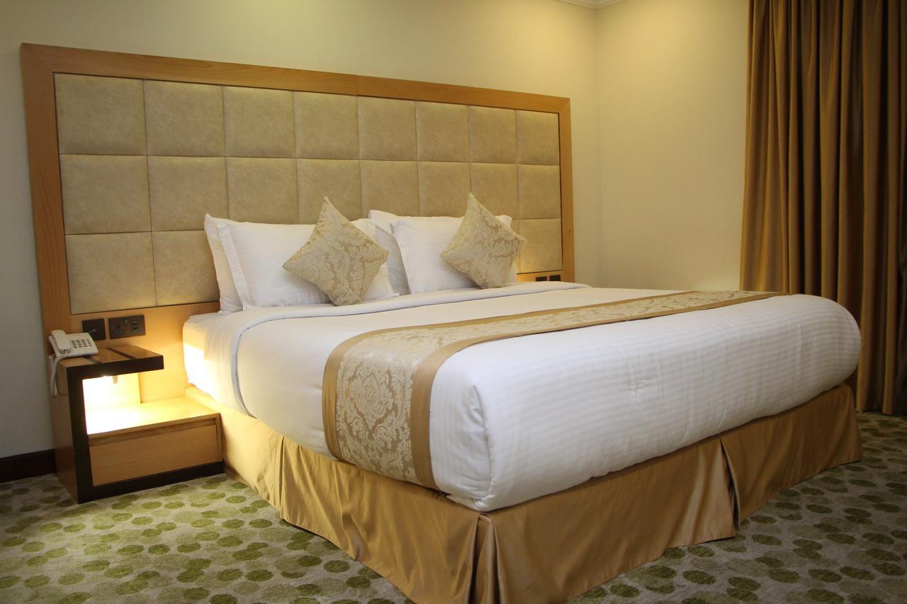 อัล มูฮัยดบ์ เรสซิเดนซ์ อัล จูบัยล์ Hotel Jubail ภายนอก รูปภาพ