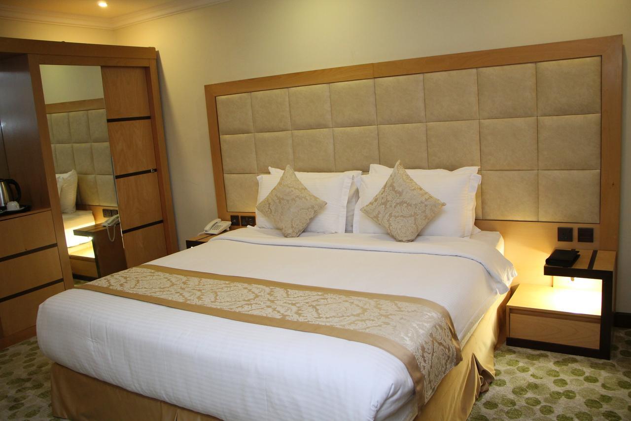 อัล มูฮัยดบ์ เรสซิเดนซ์ อัล จูบัยล์ Hotel Jubail ภายนอก รูปภาพ