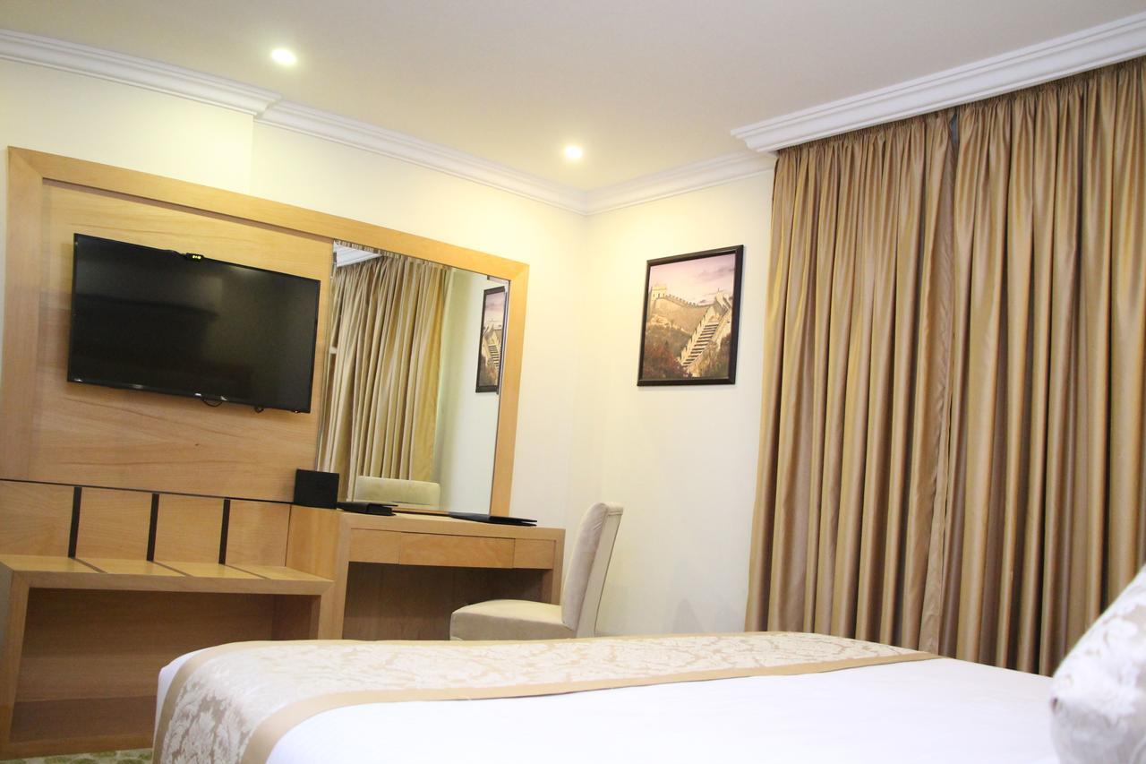 อัล มูฮัยดบ์ เรสซิเดนซ์ อัล จูบัยล์ Hotel Jubail ภายนอก รูปภาพ